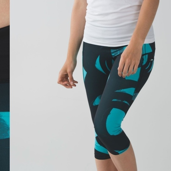 Lululemon top speed crop - Picture 1 of 8